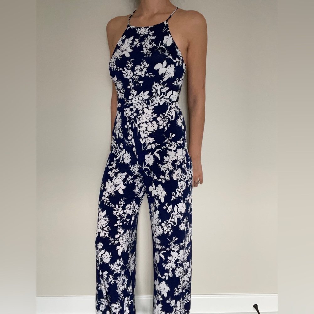 Papaya elegant romper Size Medium